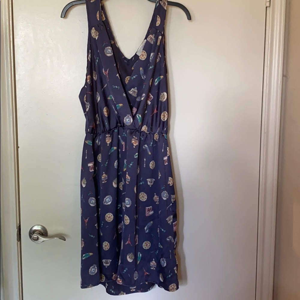 Dress - Picture 2 of 2